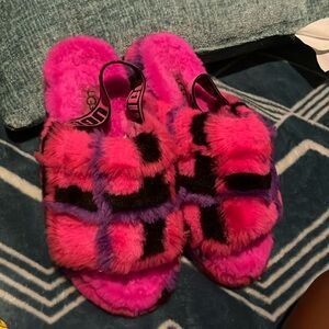 Ugg fur slides